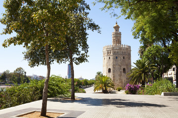 Fototapeta premium The Golden Tower in Seville