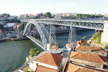 Obraz premium Douro river and bridge Ponte Luis I. in Porto, Portugal