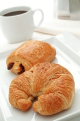 croissants pastries pain au chocolate