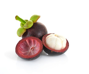 Fototapeta premium mangosteen isolated on white background
