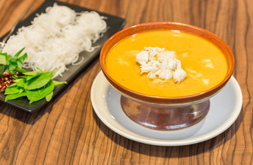 noodles fish curry crab