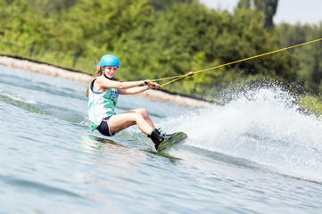 Frauen-Fitness beim Wassersport