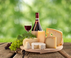 cheeseboard, grape and red wine