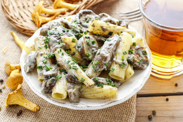 Macaroni with mushrooms