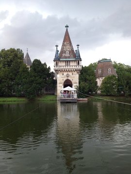 f&auml;hre Schloss Laxenburg