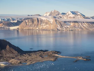  Arctic landscape - Spitsbergen, Svalbard © Incredible Arctic