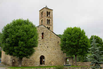 Fototapeta na wymiar Church of Sant Climent de Taull in Vall de Boi