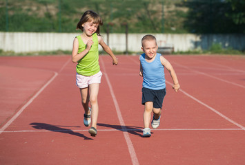 children running