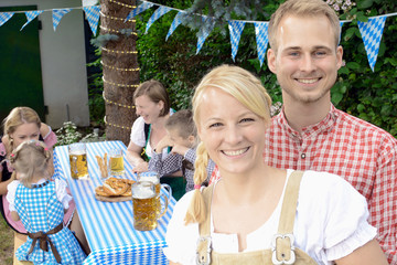 Oktoberfest im Biergarten