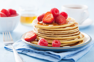 pancakes with berry and honey