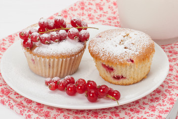 Cupcakes With Fresh Redcurrant. White Painted Table