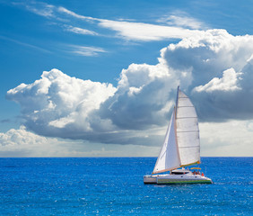 catamaran à voile pour balades en mer