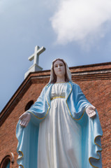 Fototapeta premium Blessed Virgin Mary statue in Kurosaki Church (黒崎教会堂マリア像)