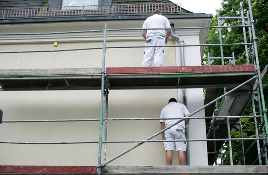 Maler an der Hauswand