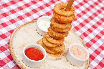 Deep-fried squid rings