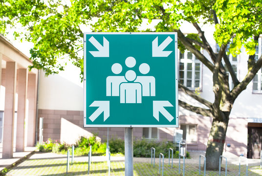 Sammelstelle - Schild