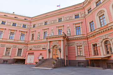 Obraz premium Inner yard of St Michael Castle (1801) in St Petersburg, Russia