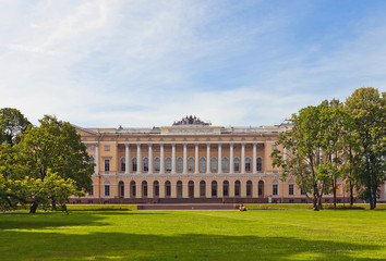 Obraz premium Mikhailovsky Palace (1825) in Saint Petersburg, Russia