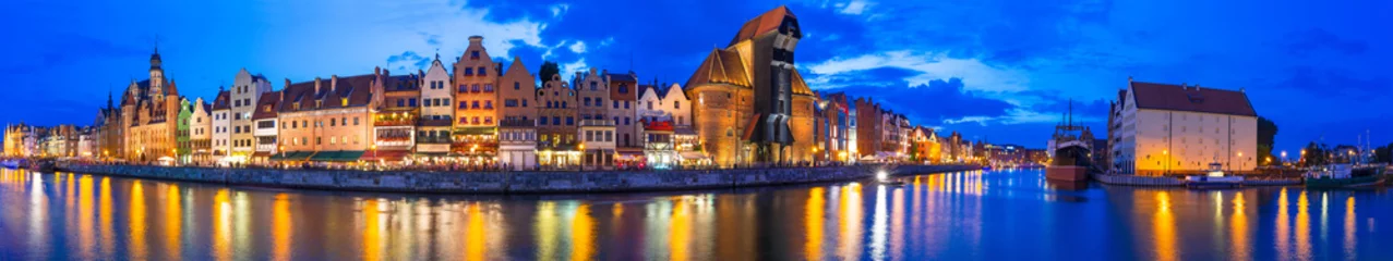 Zelfklevend Fotobehang Panorama van Gdansk aan de Motlawa-rivier, Polen © Patryk Kosmider