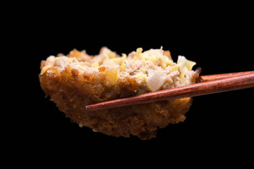 メンチカツ croquettes 黒背景