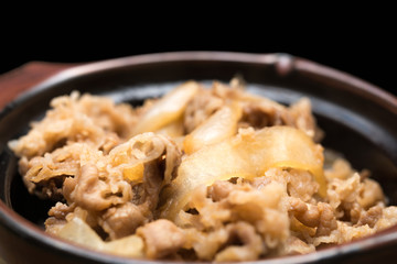 牛丼 beef rice bowl 黒背景