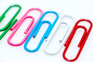 bunte Büroklammern