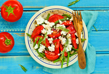 salad from green beans and tomatoes