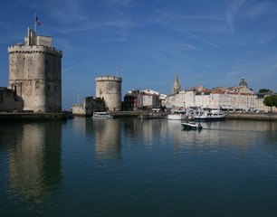 Fototapeta na wymiar La rochelle, port,tours,charente,vieux