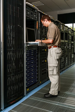 computer engineer in domoutrt rook