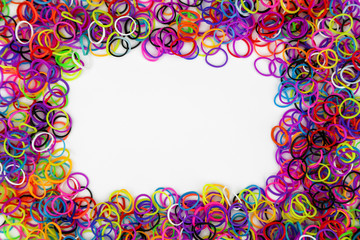 cadre loom bands fond blanc 1