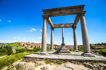 Fototapeta premium Los cuatro postes (the four poles) monument in Avila, Spain.