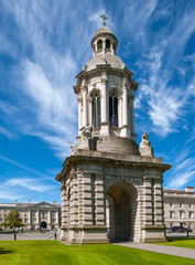 Fototapeta premium Campanelli (dzwonnica) w Trinity College, Dublin, Irlandia