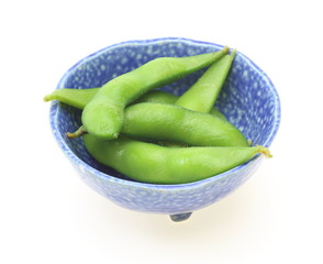 器に入った枝豆