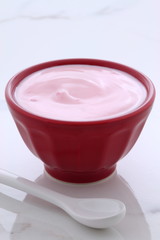 Artisan greek strawberry yogurt
