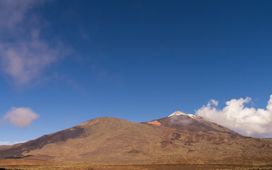 Fototapeta na wymiar Vulkan Teide auf Teneriffa