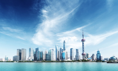 Naklejka premium Shanghai skyline and sunny day