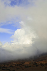 Gewitterwolken im Teide Nationalpark auf Teneriffa