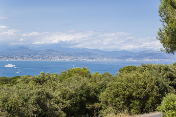 Fototapeta premium Antibes, France. View of the shoreline