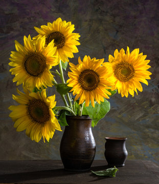 Beautiful sunflowers in a vase
