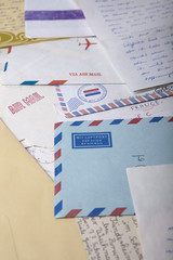 Briefumschläge mit Aufdruck Luftpost, Air Mail, mit Briefen