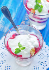 desert with raspberry jam