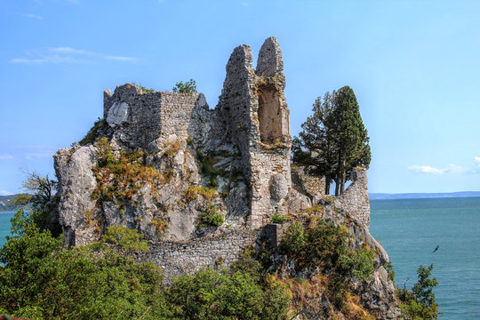 Castle Ruins (Duino, Italy)