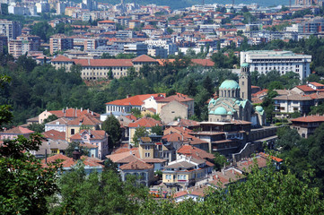 Fototapeta na wymiar Veliko Tarnovo and Cathedral