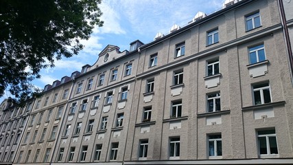 Fototapeta na wymiar Schöne Fassade Altbau München