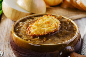 French onion soup with toast