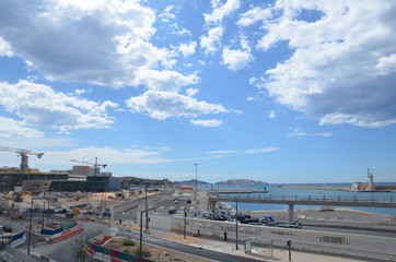 Fototapeta na wymiar Grand port maritime de Marseille 