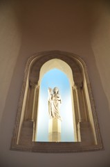 Vierge à l'enfant, église de Nîmes