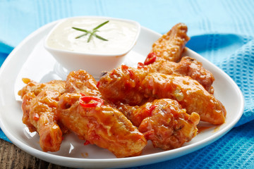 fried chicken wings with sweet chili sauce