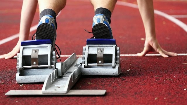 Sprintstart in der Leichtathletik