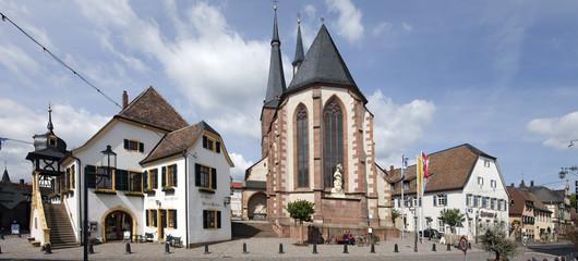 Markplatz Deidesheim Kirche Rathaus